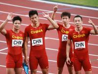 九游体育-包含职业球队拿下冠军，实力在亚洲赛场脱颖而出的词条