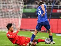 九游娱乐-大连一方主场强势！杨立瑜独中两元，:大胜青岛黄海