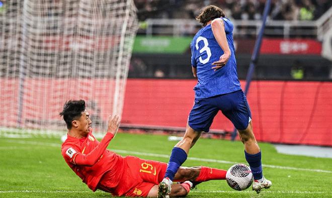大连一方主场强势！杨立瑜独中两元，:大胜青岛黄海