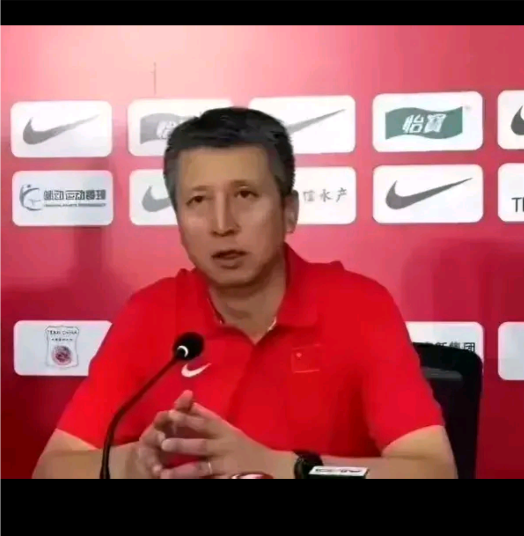 澳大利亚联赛战绩低迷，教练组接受批评