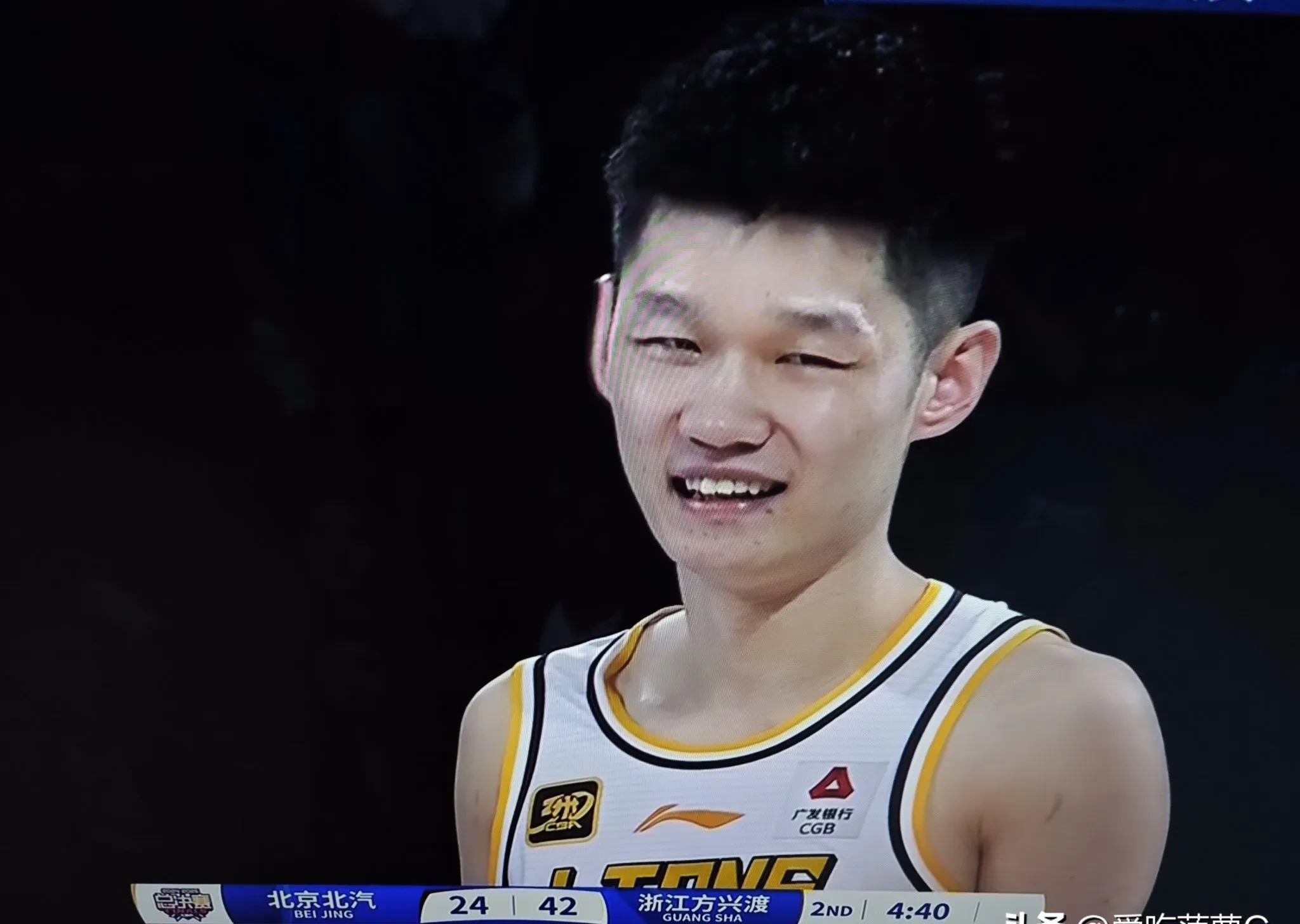 九游娱乐-胡金秋16+6雷蒙12分中国男篮27失误险胜波黑！(胡金秋中国队)