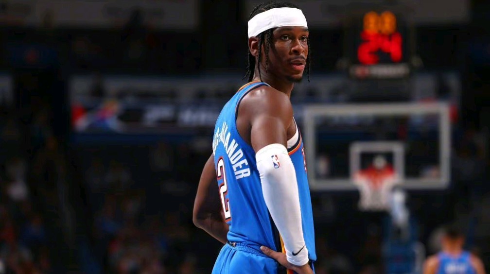 封盖带球！球队开局四连胜领跑(nba封盖集锦)